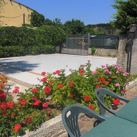 مزرعة للإقامة Antica Fattoria Malvitano