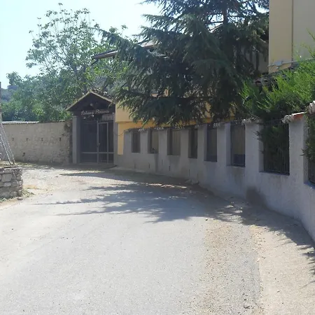Antica Fattoria Malvitano روسانو
